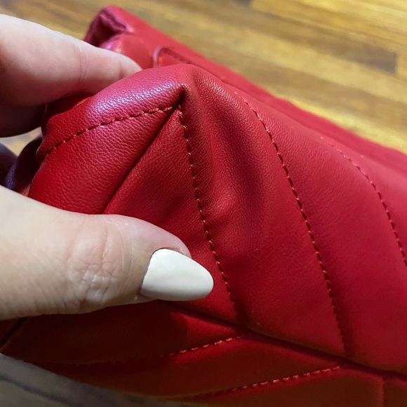 EUC Badgley Mischka Crossbody - Picture 6 of 13